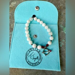 T Jazelle Bow & Arrow Beaded Bracelet